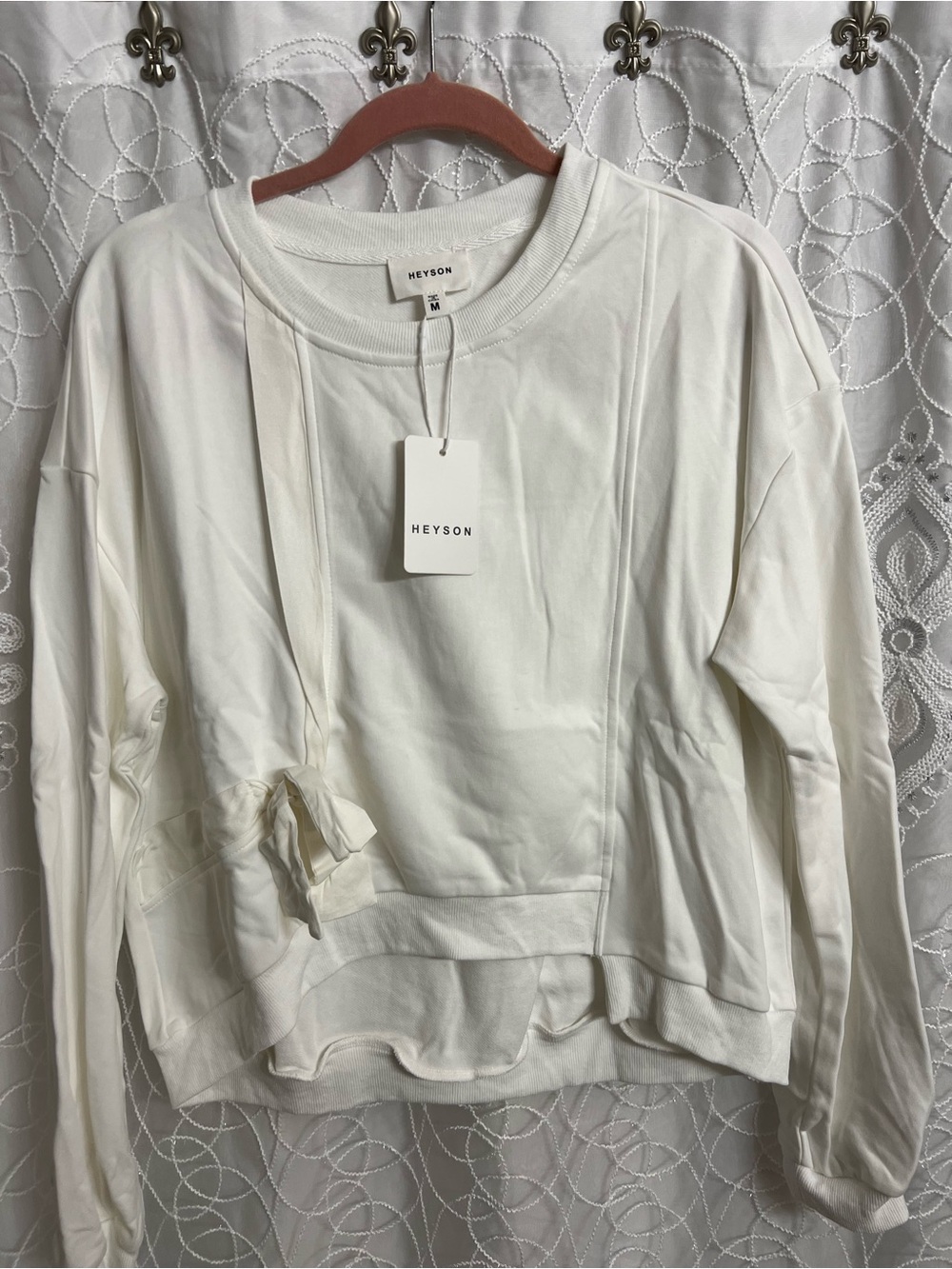 Heyson Women’s White Bow-Detail Crewneck Sweatshirt